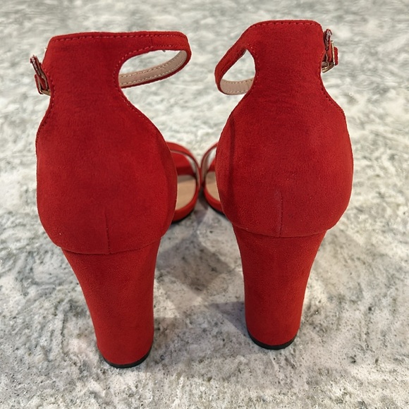 NWT Madden Girl Red Heels - Picture 5 of 7